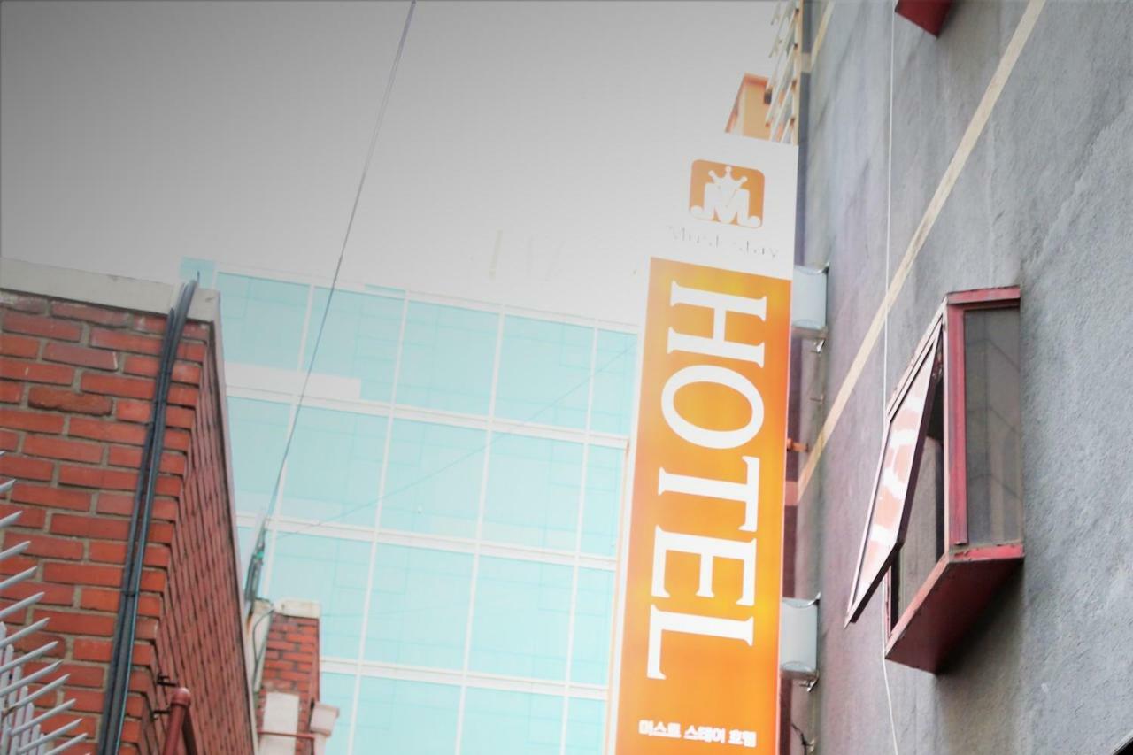 Must Stay Hotel Seoel Buitenkant foto