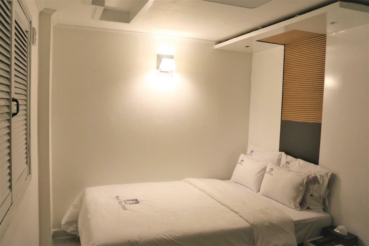 Must Stay Hotel Seoel Buitenkant foto
